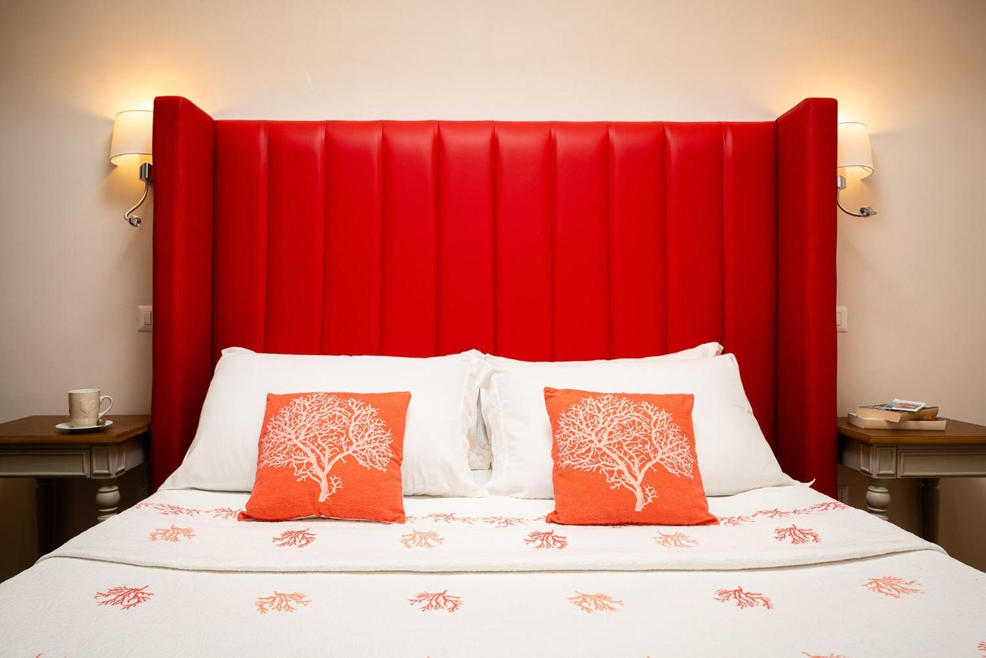 קליארי Onda Marina Suites מראה חיצוני תמונה
